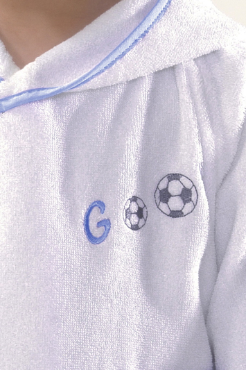 Soft Cotton Dětský župan FOOTBALLER s kapucí v dárkovém balení Bílá / modrá výšivka 4 roky vel.104 cm